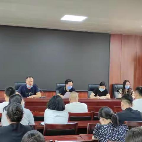 消防演练  防患未然 ——郾城实验中学举行消防安全应急疏散演练