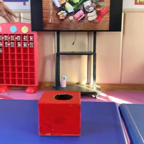 咕噜咕噜吃火锅——召公镇中心幼儿园入冬火锅盛宴