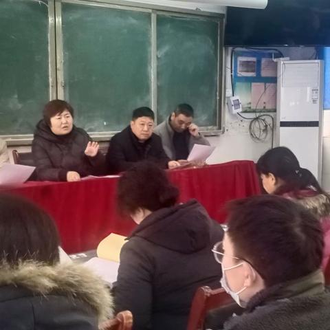 奏响师德心语，弘扬最美师魂——卫辉市安都一中师德建设专题会及全体教师签订“两个承诺书