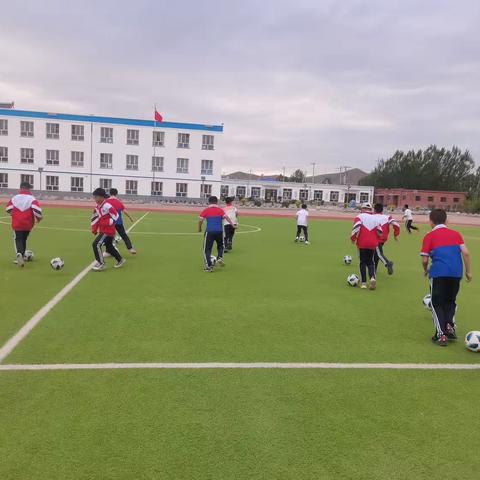 乌兰毛都小学社团活动剪影