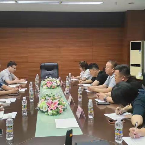 海口市商务局会见内蒙古阿拉善蒙策克口岸经济开发区管委会一行并召开座谈会