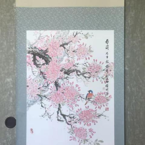 日本与中国的挂轴形式浅谈。