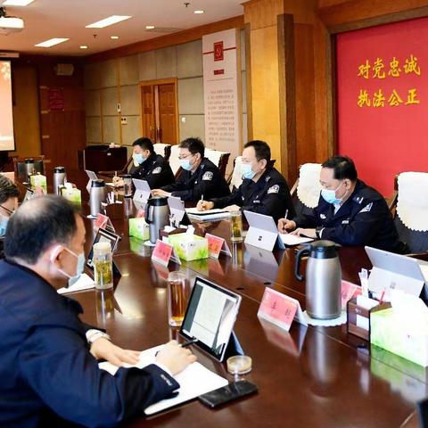 交警支队召开会议传达贯彻落实市局党委（扩大）会议精神