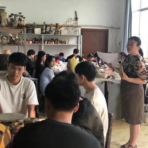工艺美术系公开课《陶艺制作》