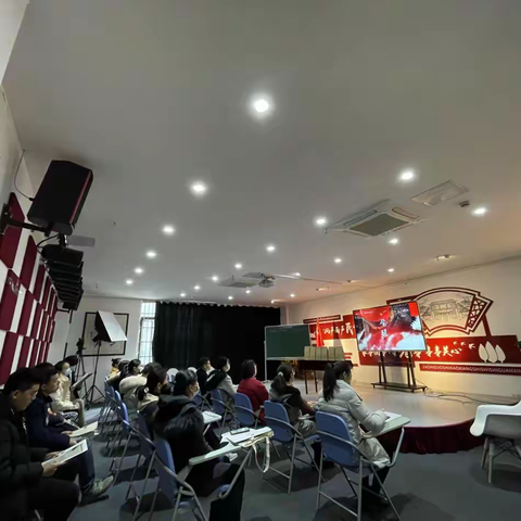 学习百年党史  传承红色基因 ——球场街道两新党组织开展红色剧游活动
