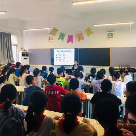 组长领头积极学，小组合作共进步。———记戴家埔中心小学高效课堂小组长培训活动