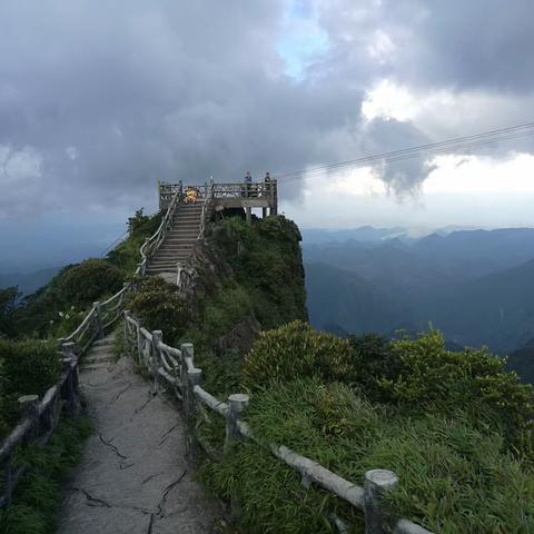 避暑胜地一一莽山国家森林公园