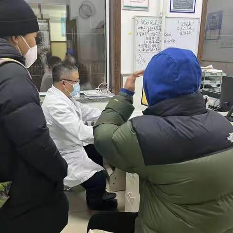 万家团圆时 区医院人默默守护患者平安