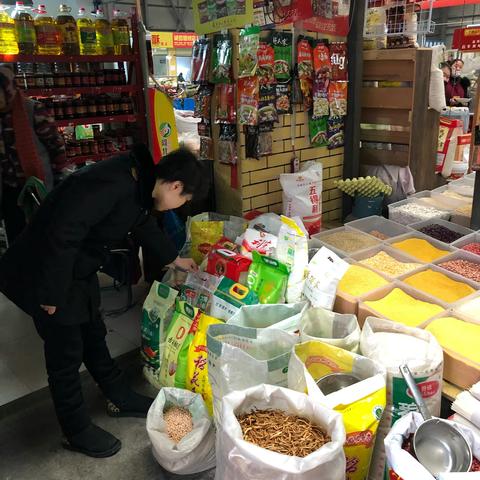 莲湖区食品药监局枣园所开展节前农贸市场专项检查