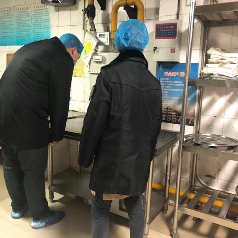 莲湖区食品药监局枣园所开展幼托机构及校园周边食品安全整治活动