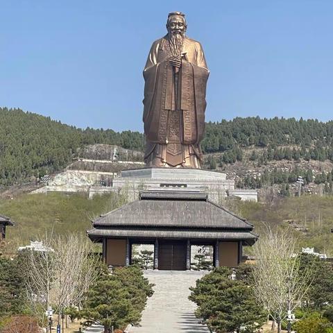 “走进儒家圣地，瞻仰圣贤之光”——新乡市双馨实验小学曲阜研学活动纪实 139 3874 1949