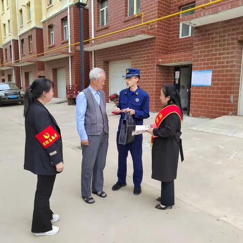 邻里守望 情暖人心 佳县大队联合志愿者、消防宣传公益大使开展消防宣传志愿服务活动