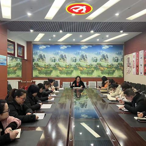 环南路社区召开每周工作例会