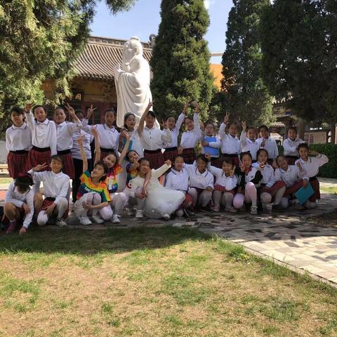 四年级127班经典诗歌朗诵会