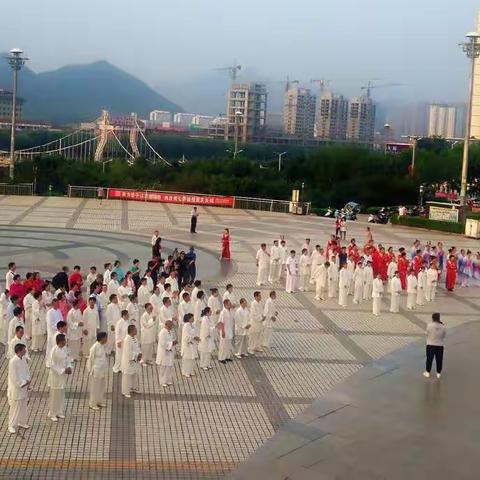 宽城满族自县武术协会全民健身日武术展演