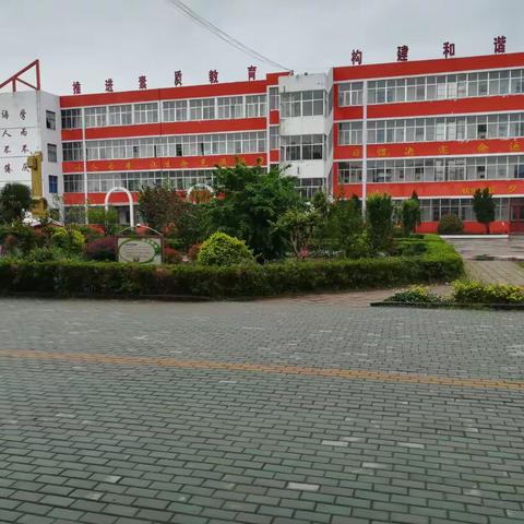 涧头集镇中心小学迎接市级少先队规范化学校复验工作