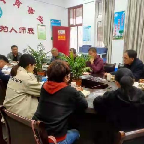 河街乡南区支部召开党史专题培训会