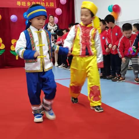 启智幼儿园“欢庆三月三.五彩壮乡节”主题活动精彩瞬间