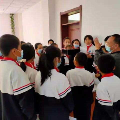 五大连池市青少年活动中心开展“走进科学”科技VR体验综合实践课