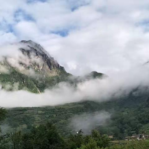 听闻堡子坝乡堡子坝村遭洪灾