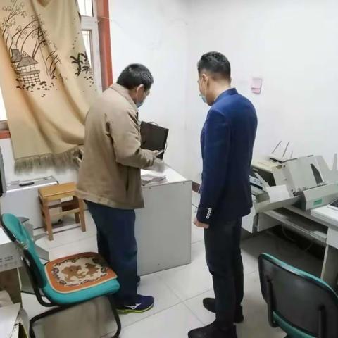 区直西社区热线管家为居民排忧解难