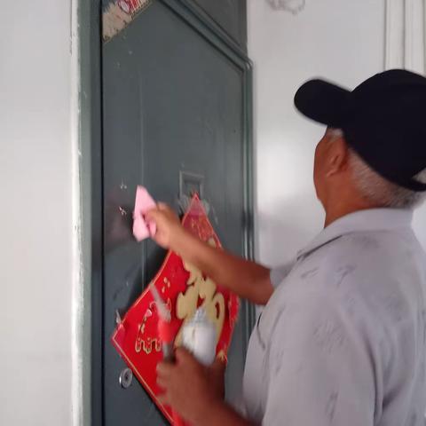区直西社区：立说立改，对照标准提升环境