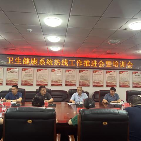 “群众利益无小事，一枝一叶总关情”