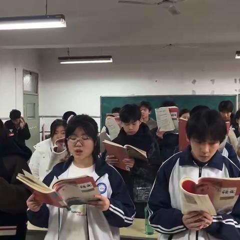 让精彩从早读开始，让青春在校园飞扬——咸阳梦圆职业学校2022级8班、9班