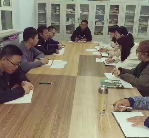 张家口市实验中学高二级部举行班主任 经验介绍故事会（四）