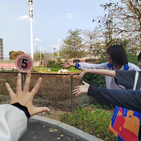 静待春来，拼凑花开——“当诗词遇上春天”卡片制作活动