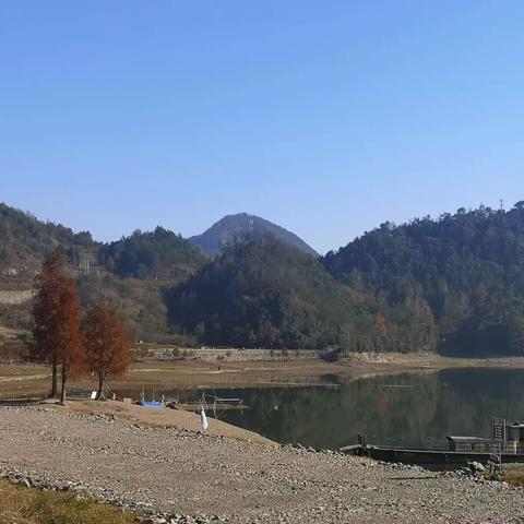 挑战滑雪、挑战山地摩托越野首战告捷！