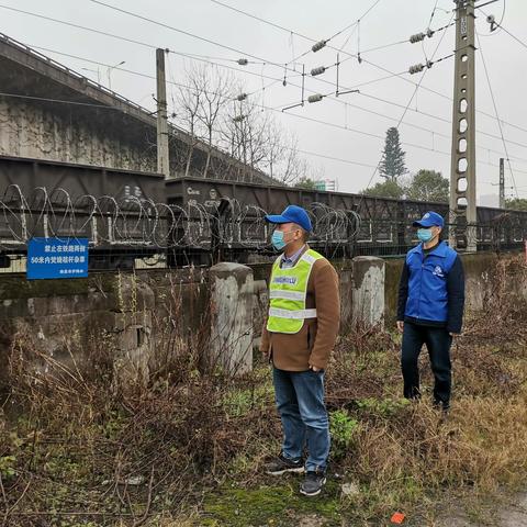 南昌市青云谱区青云谱镇全力做好全国“两会”期间铁路护路联防工作