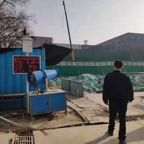 青年公园执法中队精细化管理，做好“两会”保障工作
