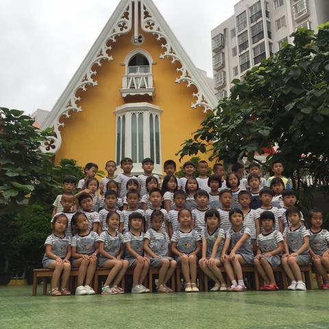 “我们毕业了🎓”