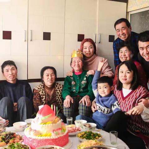 2020年12月 婷婷回家给奶奶过生日拍摄记录