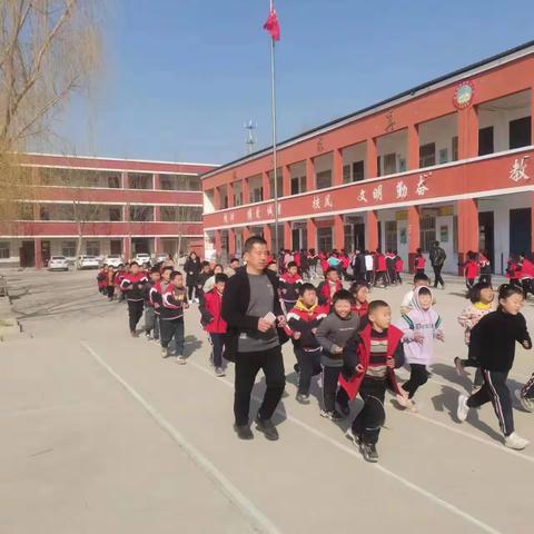 文留镇东酸庙小学2022年工作回顾