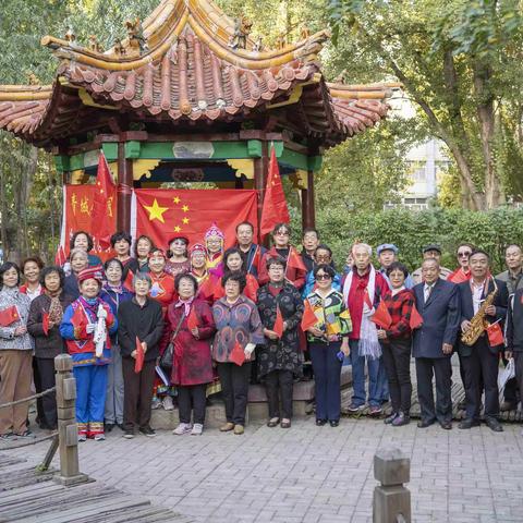 华龙腾飞迎国庆