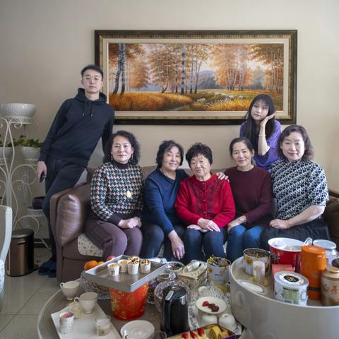 节气循环无止境  亲情永恒世代承