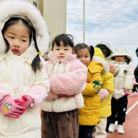 《天气我知道》中二班班本课程