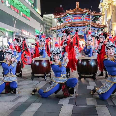 本溪市剧协参加沈阳“京华盛世 潮韵中街”大型沉浸式演出