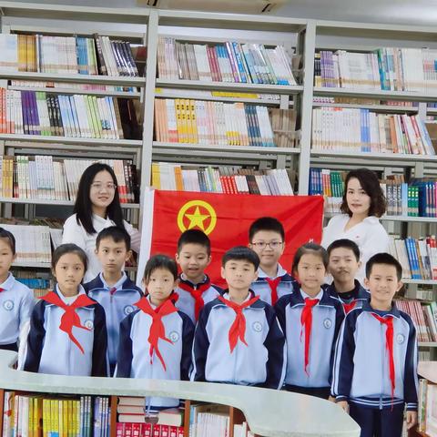 弘扬雷锋精神，争做时代新人——海口市第二十六小学团支部三月活动简讯