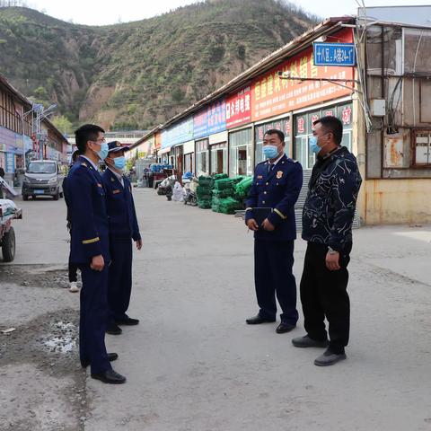 【实地调研 消火患】—马磊副支队长深入高新区高峁湾区域火灾隐患实地指导火灾隐患整改工作