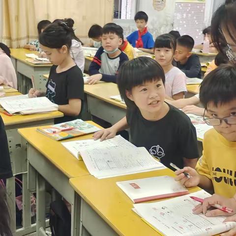 教研示范 携手共进 ——桥头镇帮扶教师在揭西县河婆街道大华小学开展教研活动