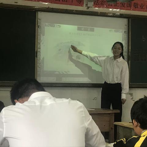 互帮互助、共促发展——卡莫小学2022学年上学期第三周语文教研活动