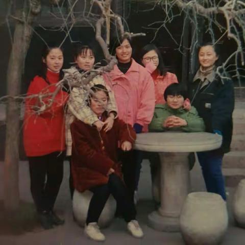 华东船舶工业学院95级C7-612姐妹情……