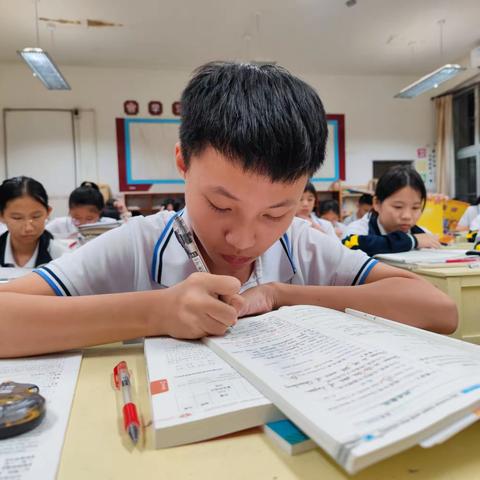 来个晚修特写镜头