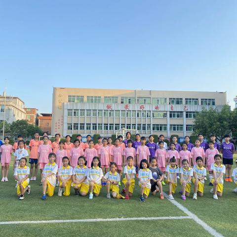 晋江五小女子足球队新年祝福