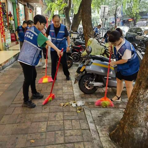 建设街社区联合包点单位市委政策研究室、市金融发展局、区政府办开展“周末”环境卫生大扫除活动