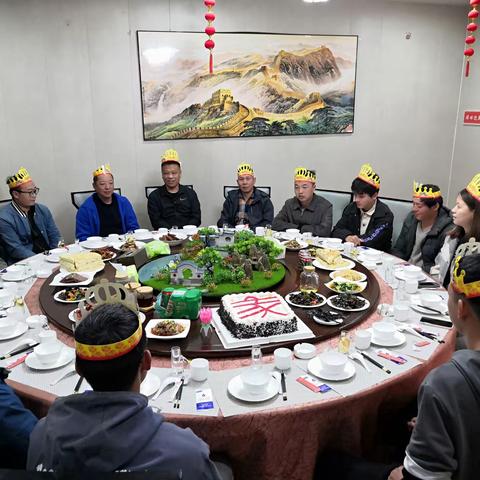 集体生日会，温暖满人心