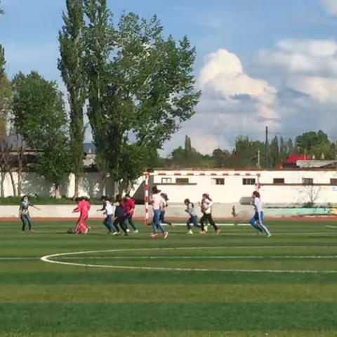 乌拉斯台乡九年制学校民族团结杯青年教师足球⚽赛